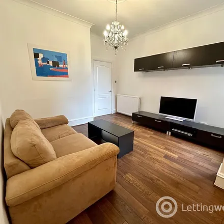 Rent this 1 bed apartment on Lucas Street in London, SE8 4QH