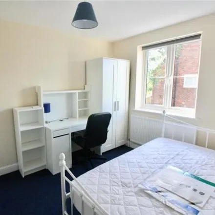 Image 5 - 1b Templars' Fields, Coventry, CV4 8FR, United Kingdom - Townhouse for sale