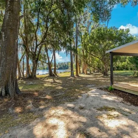 Image 3 - 730 Crystal Lake Road, Lutz, FL 33549, USA - House for sale