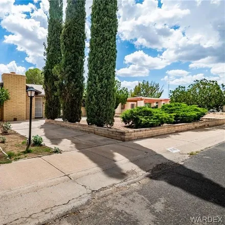 Buy this 3 bed house on 2502 Mullen Drive in Hilltop, Kingman