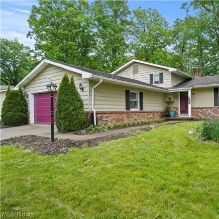 Buy this 3 bed house on 4289 Meadowlark Trail in Stow, OH 44224
