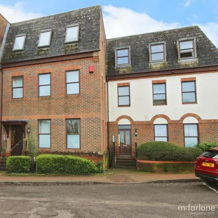 Rent this 2 bed apartment on unnamed road in Swindon, SN1 3FF