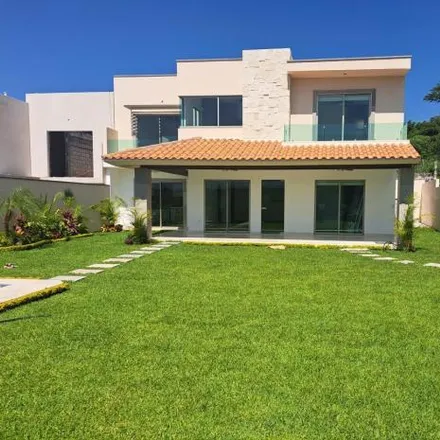 Buy this 4 bed house on Calle Pradera in 62790 Xochitepec, MOR