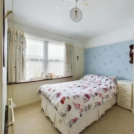 Image 9 - 16 Tuffley Crescent, Gloucester, GL1 5NE, United Kingdom - Duplex for sale