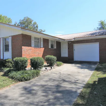 Buy this 3 bed house on 1032 Elberta Road in Honey Ridge Plantation, Warner Robins