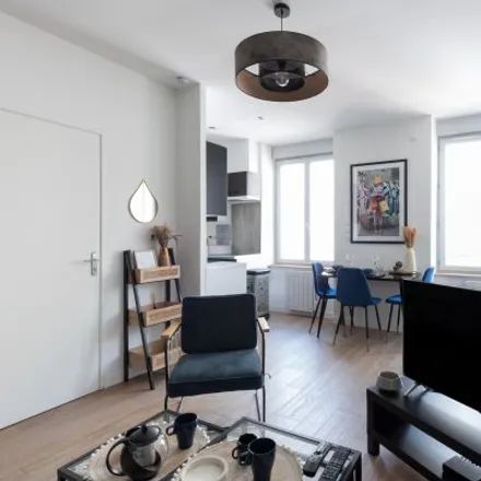 Image 7 - 111 Rue Duguesclin, 69006 Lyon, France - Apartment for rent
