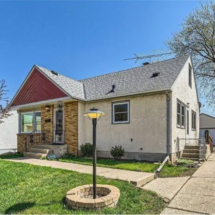 Buy this 4 bed house on 1256 Cumberland Street in Saint Paul, MN 55117