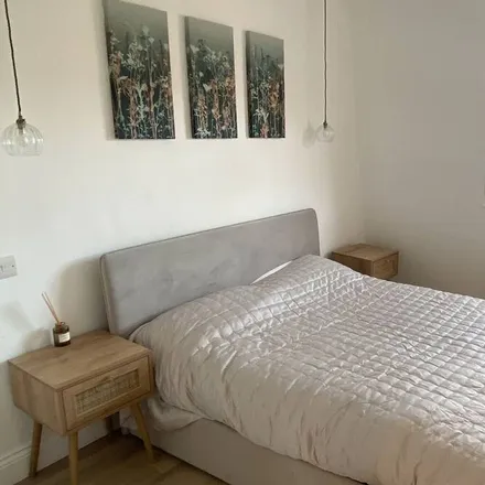 Rent this 2 bed apartment on London in SW5 9SB, United Kingdom