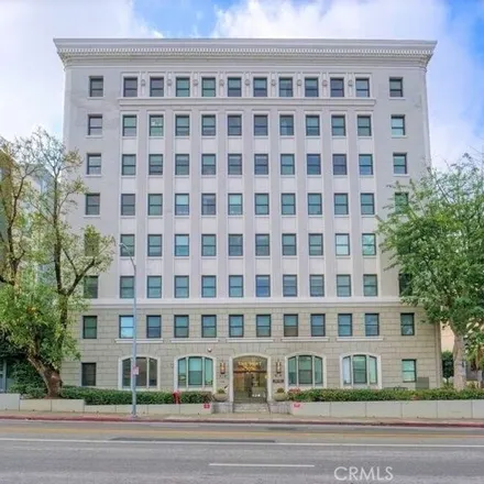 Rent this 1 bed apartment on Good Samaritan Hospital in 1225 Wilshire Boulevard, Los Angeles