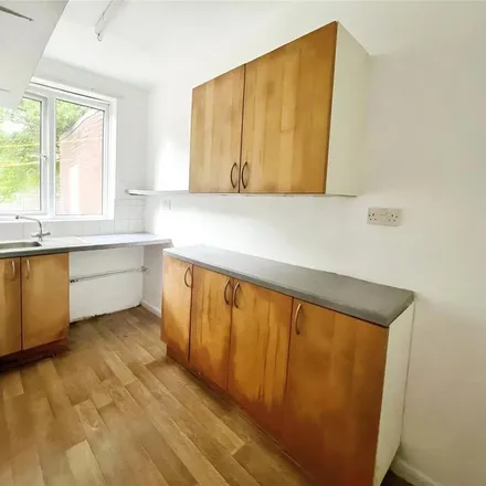 Rent this 3 bed apartment on Waterdale in Wolverhampton, WV3 9DY