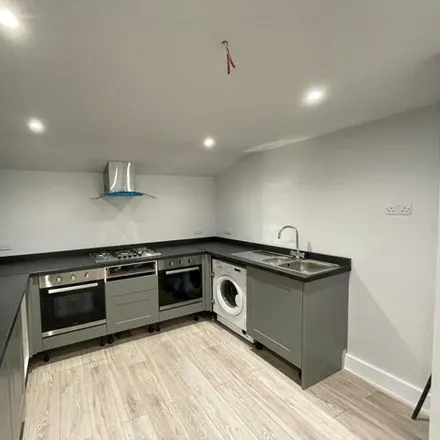 Rent this 5 bed townhouse on Bradfield Street in Liverpool, L7 0EP