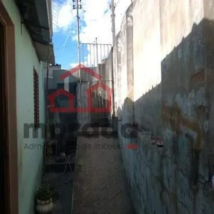 Buy this 3 bed house on Rua Pedro Soares in Lourdes, Itaúna - MG