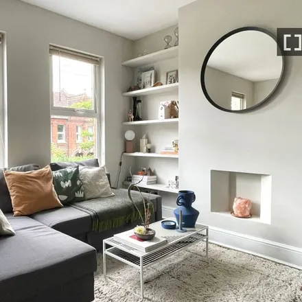 Rent this 2 bed apartment on 213 Edward Road in London, E17 6NU