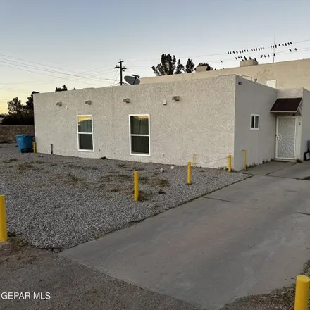 Image 4 - 11419 Datsun Drive, Friedman Estates Number 2 Colonia, Socorro, TX 79927, USA - House for sale