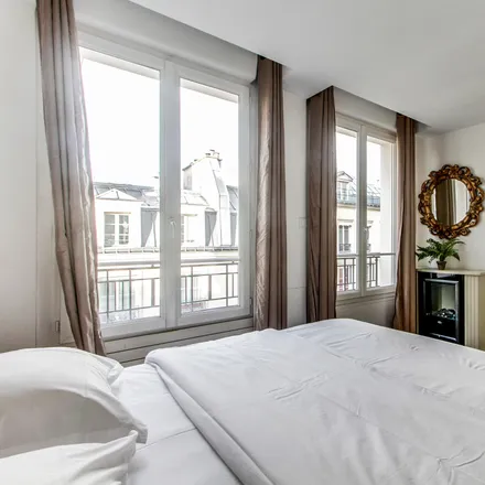 Image 2 - 20 Rue Marie Stuart, 75002 Paris, France - Apartment for rent