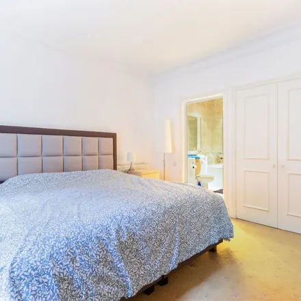 Rent this 4 bed apartment on 83-85 Queen's Gate in London, SW7 5JX