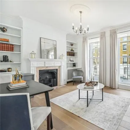 Rent this 4 bed room on 60 Ebury Street in London, SW1W 9QU