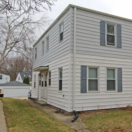 Buy this studio townhouse on 3015 North 75th Street in Milwaukee, WI 53210