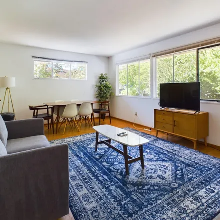 Rent this 1 bed apartment on 430 Homer Avenue in Palo Alto, CA 94301