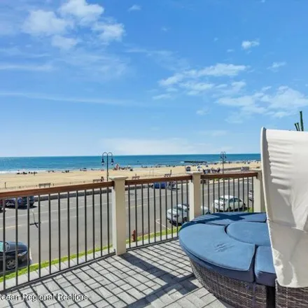 Image 2 - 32 13th Avenue, Belmar, Monmouth County, NJ 07719, USA - House for rent