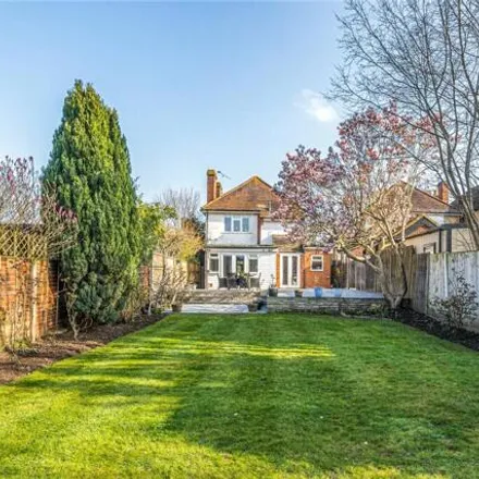 Image 2 - South Close, Horsell, GU21 4TB, United Kingdom - House for sale