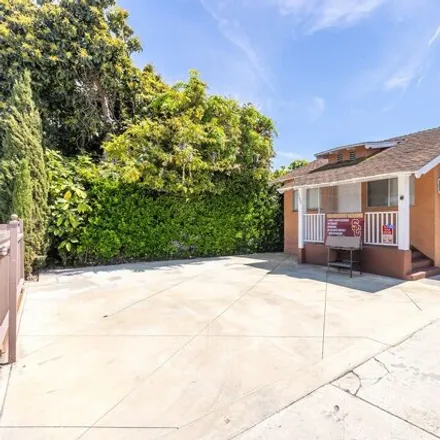 Image 5 - 1234 West 35th Place, Los Angeles, CA 90007, USA - House for sale