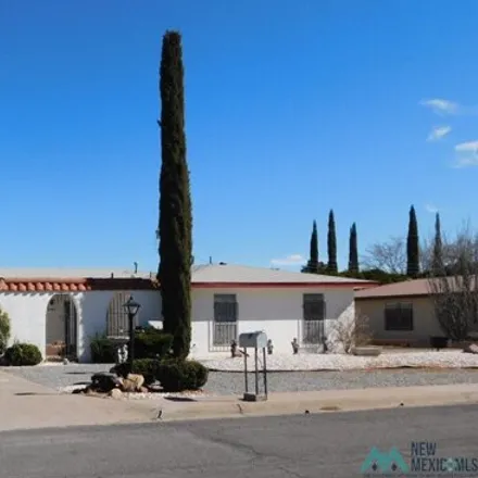 Image 2 - Chaparral Elementary School, 1400 East Holly Street, Deming, NM 88030, USA - House for sale