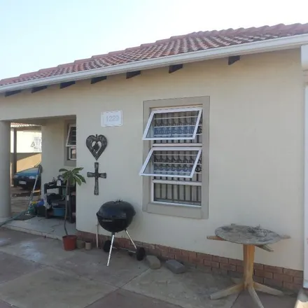 Rent this 3 bed apartment on unnamed road in Kirkney, Pretoria