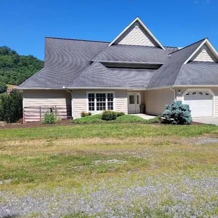 Buy this 4 bed house on Hommel Drive in Mount Carmel, TN 37665