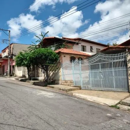 Buy this 3 bed house on Rua Vinte e Um in Justinópolis, Ribeirão das Neves - MG