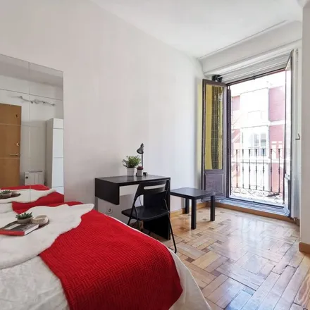 Image 2 - Calle de Atocha, 105, 28012 Madrid, Spain - Apartment for rent
