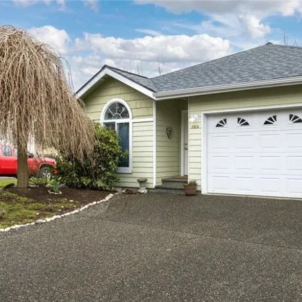 Buy this 3 bed house on 3854 Briarcliffe Court in Bellingham, WA 98226