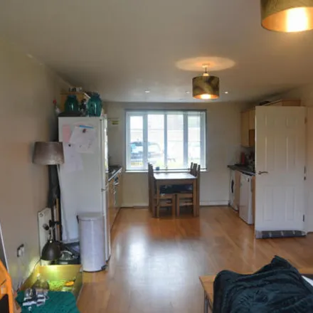 Image 9 - Newlands Care Home, Whites Row, Kenilworth, CV8 1HW, United Kingdom - Room for rent