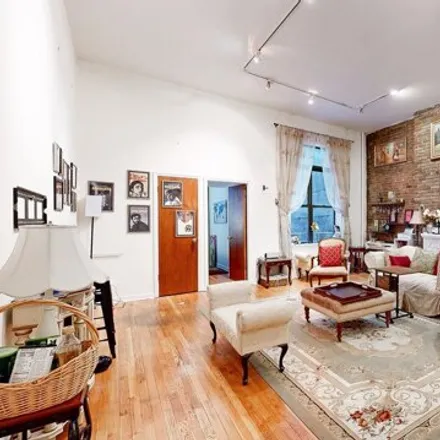 Rent this 1 bed house on 30 West 73rd Street in New York, NY 10023