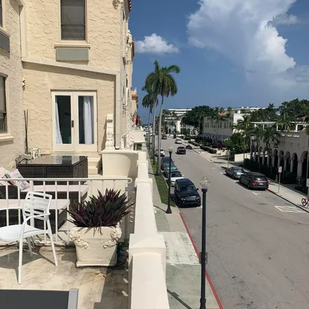 Image 9 - Publix, Sunrise Avenue, Palm Beach, Palm Beach County, FL 33480, USA - Apartment for rent