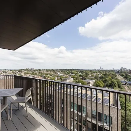 Rent this 2 bed apartment on Kingsley Avenue in London, W13 0EE