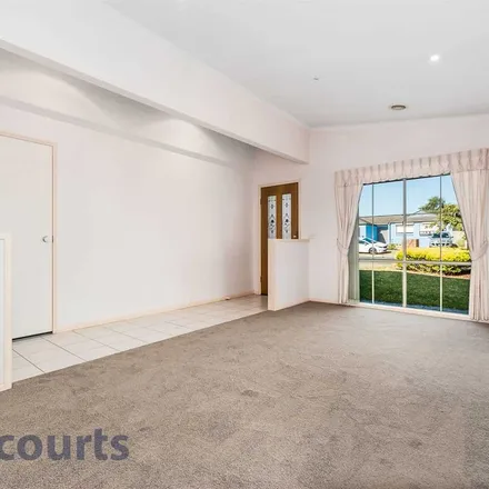Image 4 - routes 832 & 760, McCormicks Road, Carrum Downs VIC 3977, Australia - Apartment for rent