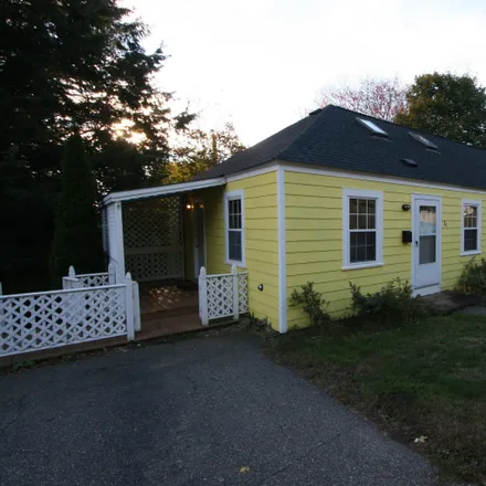 Rent this 1 bed duplex on 26 Boush Street in Kittery, 03904