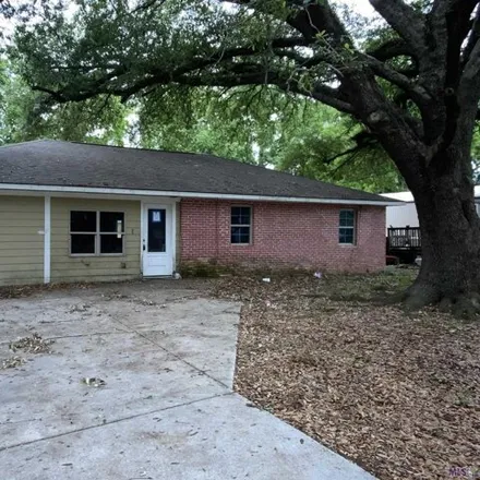 Buy this 3 bed house on 13561 Burnt Pecan Street in Ascension Parish, LA 70737