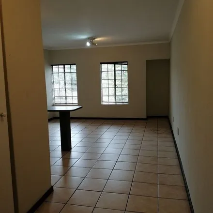 Image 2 - Leicester Road, Oriel, Gauteng, 2026, South Africa - Townhouse for rent