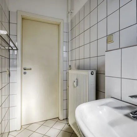 Rent this 1 bed apartment on Hansaallee 300 in 40547 Dusseldorf, Germany