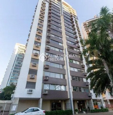Buy this 3 bed apartment on Pista de Skate do IAPI in Avenida Cristóvão Colombo, Higienópolis