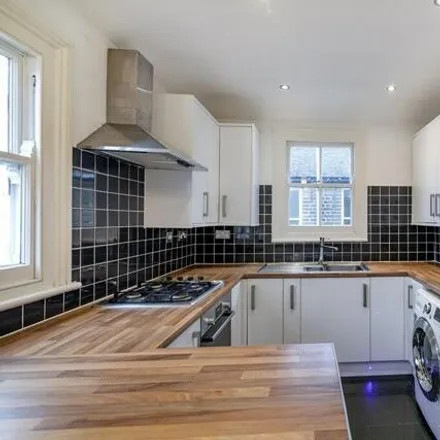 Rent this 4 bed apartment on 35 Clapham High Street in London, SW4 7UL