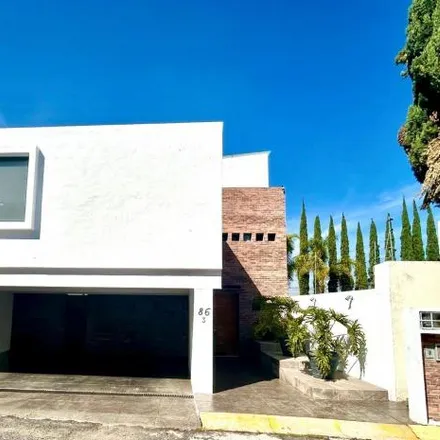 Rent this 4 bed house on Universidad Anahuac in Parque Lineal, 72820 Tlaxcalancingo (San Bernardino)