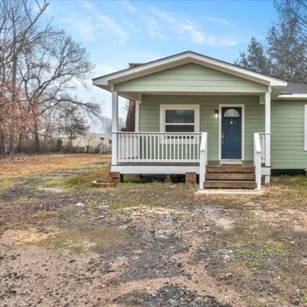 Buy this 2 bed house on 382 Horn Road in Lumberton, TX 77657
