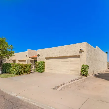 Image 2 - 7820 East Sandalwood Drive, Scottsdale, AZ 85250, USA - Townhouse for sale