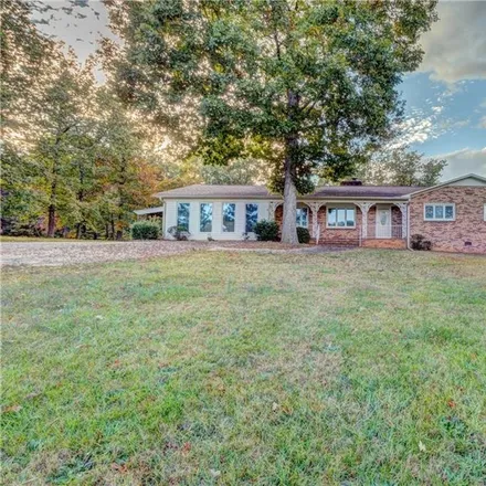 Image 3 - 1408 Foster Road, Gaston County, NC 28021, USA - House for sale
