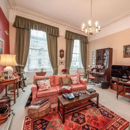 Image 2 - 12 Abercromby Place, City of Edinburgh, EH3 6JX, United Kingdom - Apartment for sale