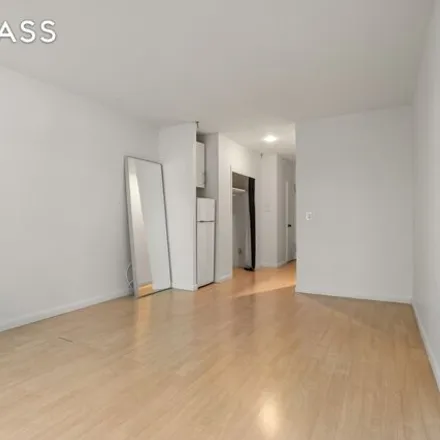 Image 3 - 229 East 29th Street, New York, NY 10016, USA - Condo for rent