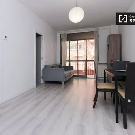 Image 4 - Carrer de Floridablanca, 86, 08015 Barcelona, Spain - Apartment for rent